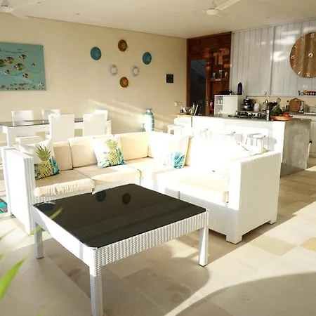 Villa Atas Pelangi Kuta  Extérieur photo