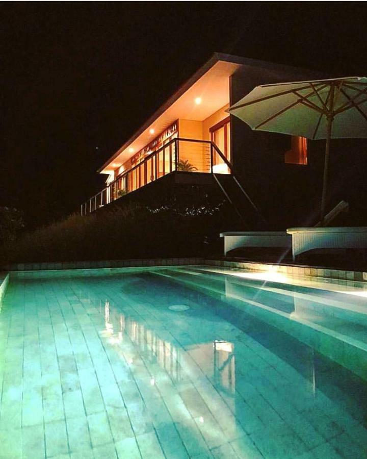 Atas Pelangi * Kuta (Lombok)